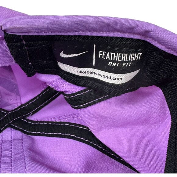Nike Featherlight Dri-Fit "RUN" Women's Running Logo Adjustable Strapback Hat - Picture 6 of 7